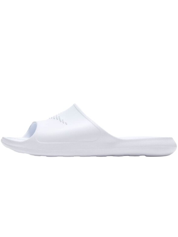 Nike Victori One Slide moteriškos šlepetės baltos CZ7836 100 2 Nike Victori One Slide moteriškos šlepetės baltos CZ7836 100 2