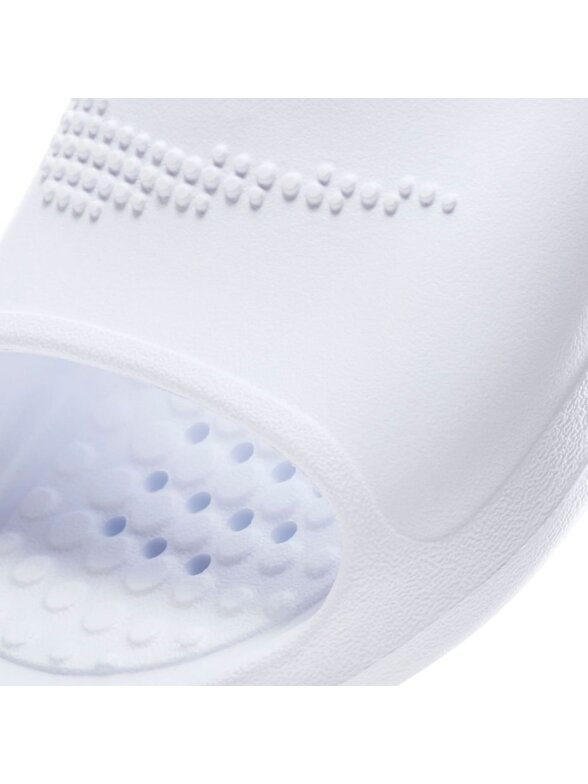 Nike Victori One Slide moteriškos šlepetės baltos CZ7836 100 3 Nike Victori One Slide moteriškos šlepetės baltos CZ7836 100 3