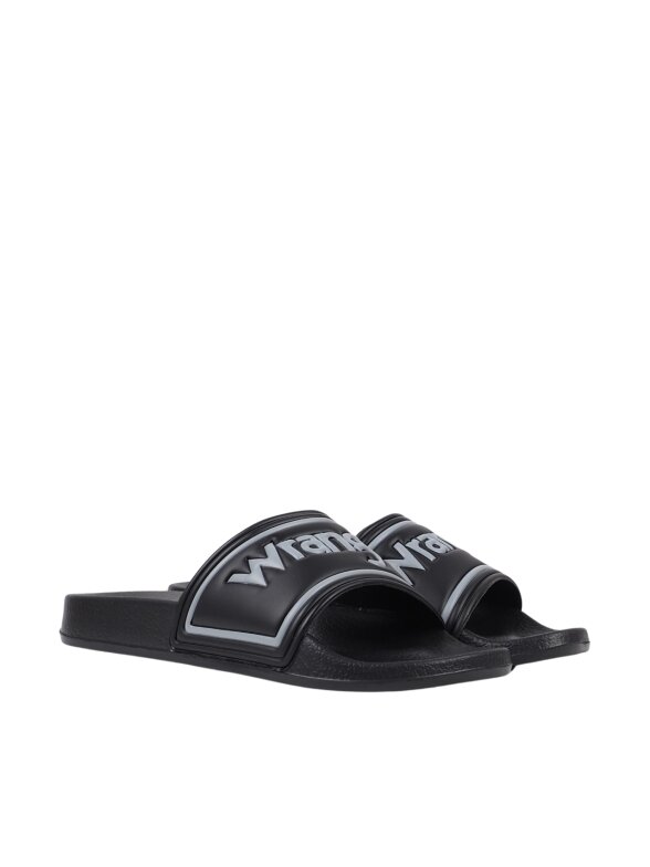Wrangler Averell Slider Low vyriškos šlepetės juodos 20251042 25Y 1 Wrangler Averell Slider Low vyriškos šlepetės juodos 20251042 25Y 1