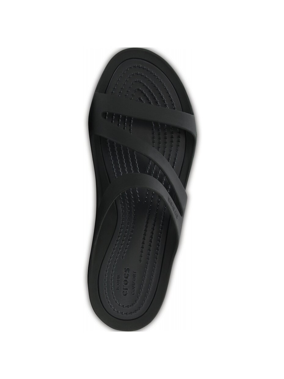 Crocs Swiftwater Sandal moteriškos šlepetės W juodos 203998 060 1 Crocs Swiftwater Sandal moteriškos šlepetės W juodos 203998 060 1