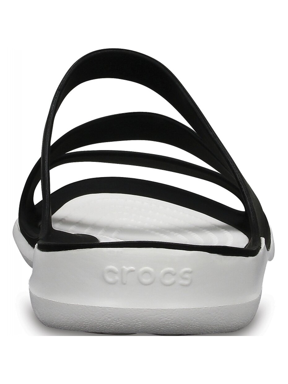 Crocs Swiftwater Sandal W moteriškos šlepetės juodos ir baltos 203998 066 5 Crocs Swiftwater Sandal W moteriškos šlepetės juodos ir baltos 203998 066 5