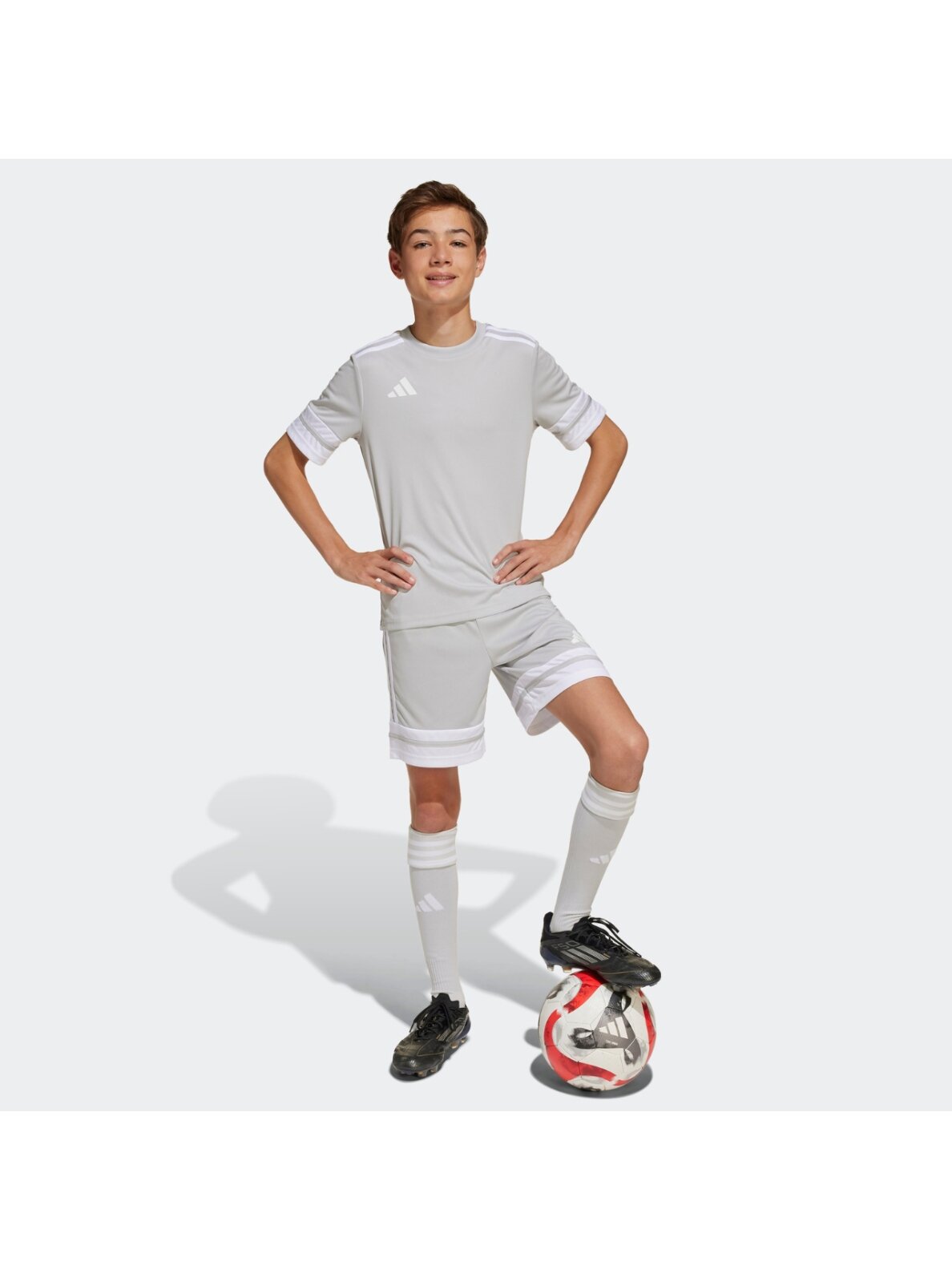 Adidas Squadra 25 vaikams šviesiai pilka marškinėliai JJ0061 8 Adidas Squadra 25 vaikams šviesiai pilka marškinėliai JJ0061 8