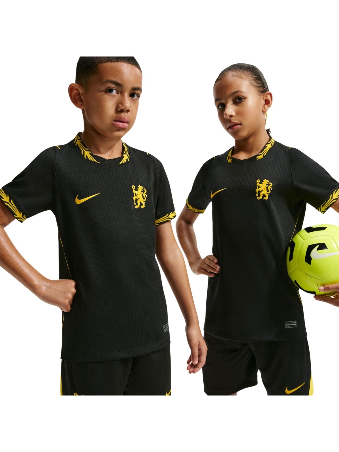 Nike Chelsea FC Stadium 2026/27 vaikiški marškinėliai, juodi, II1707 011 Nike Chelsea FC Stadium 2026/27 vaikiški marškinėliai, juodi, II1707 011