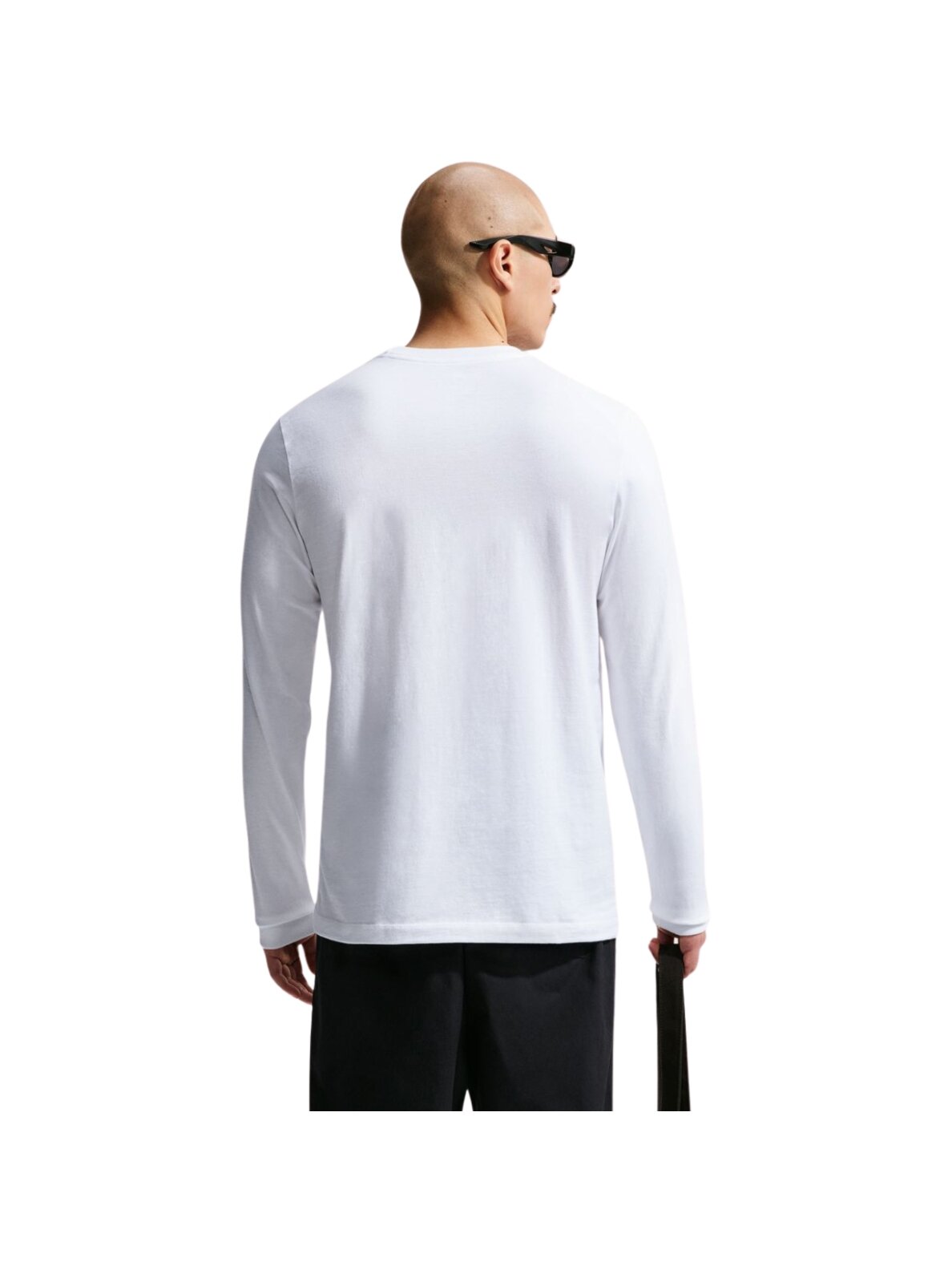 Nike vyriški marškinėliai Club Tee LS, balti AR5193 100 3 Nike vyriški marškinėliai Club Tee LS, balti AR5193 100 3