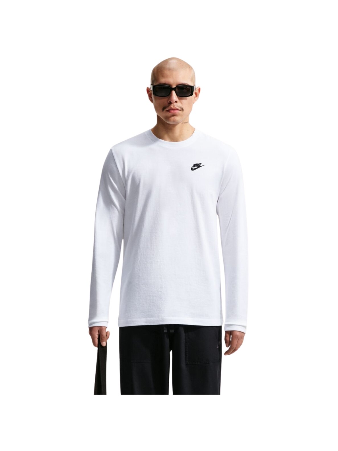 Nike vyriški marškinėliai Club Tee LS, balti AR5193 100 Nike vyriški marškinėliai Club Tee LS, balti AR5193 100