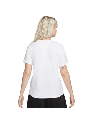 Nike Sportswear Club Essentials moteriški marškinėliai balti DX7902 100