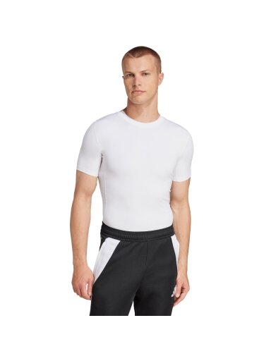 Vyriški adidas Techfit marškinėliai trumpomis rankovėmis balti JP4675