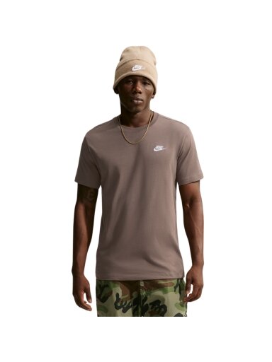 Nike marškinėliai vyrams Club Tee rudi AR4997 274