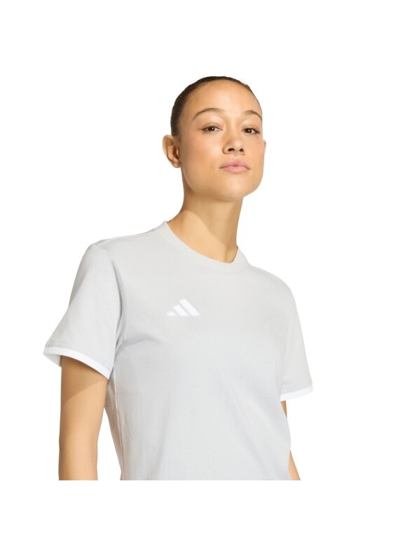 Adidas Entrada 26 Tee marškinėliai moterims pilki JZ6680 3 Adidas Entrada 26 Tee marškinėliai moterims pilki JZ6680 3