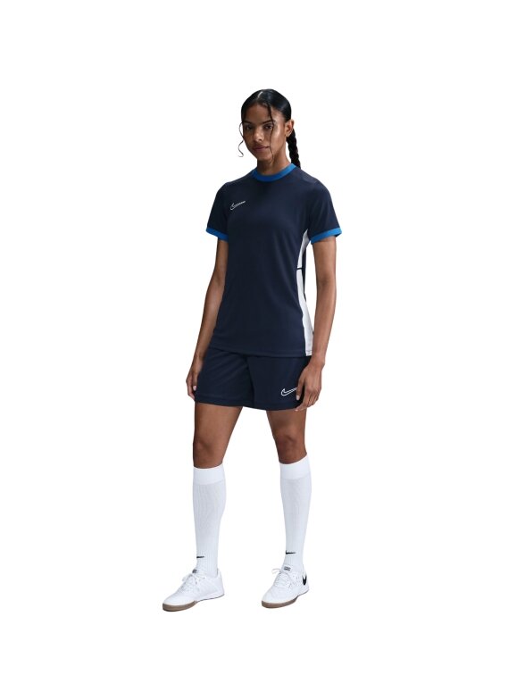 Nike moteriški marškinėliai Dri-Fit Academy 25 SS tamsiai mėlyni FZ9756 410 5 Nike moteriški marškinėliai Dri-Fit Academy 25 SS tamsiai mėlyni FZ9756 410 5