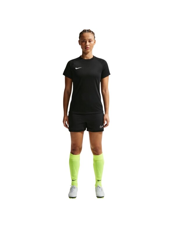 Nike Dri-Fit Park VIII moterims juoda HV8178 010 5 Nike Dri-Fit Park VIII moterims juoda HV8178 010 5