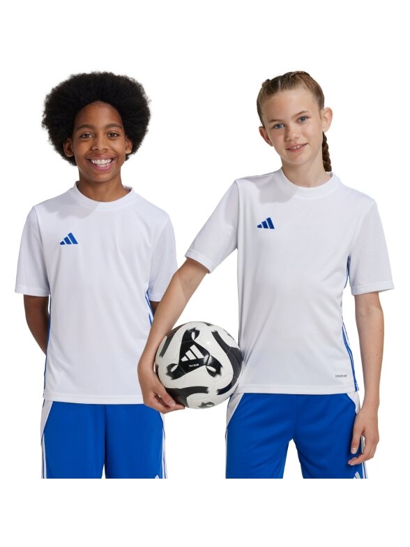 Adidas vaikiški marškinėliai Stalas 23 Džersis baltas ir mėlynas JJ1154 Adidas vaikiški marškinėliai Stalas 23 Džersis baltas ir mėlynas JJ1154
