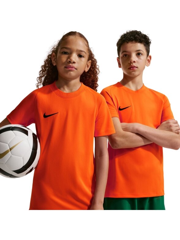 Nike Dri-Fit Park VIII marškinėliai vaikams oranžiniai HV8182 819 5 Nike Dri-Fit Park VIII marškinėliai vaikams oranžiniai HV8182 819 5
