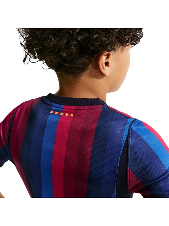 Nike vaikiški marškinėliai FC Barcelona 2026/27 Stadium Home, bordo-mėlyni, II1624 683 6 Nike vaikiški marškinėliai FC Barcelona 2026/27 Stadium Home, bordo-mėlyni, II1624 683 6