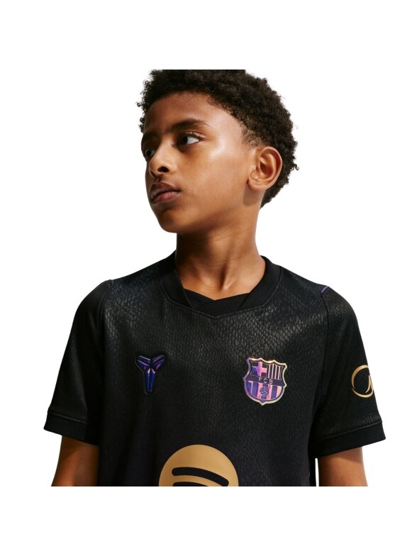 Nike FC Barcelona Stadium Away 2026/27 vaikiški marškinėliai, violetiniai-juodi, II1674 505 5 Nike FC Barcelona Stadium Away 2026/27 vaikiški marškinėliai, violetiniai-juodi, II1674 505 5