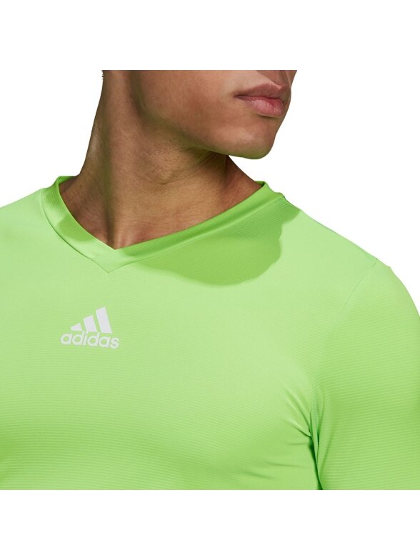 Vyriški adidas Team Base Tee šviesiai žalia GN7505 Vyriški adidas Team Base Tee šviesiai žalia GN7505