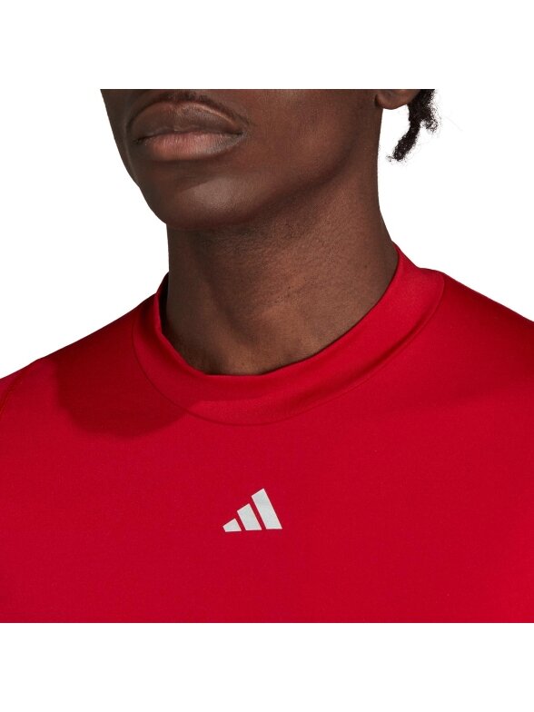 Vyriški marškinėliai adidas Techfit COLD.RDY ilgomis rankovėmis raudonos spalvos HP0572 3 Vyriški marškinėliai adidas Techfit COLD.RDY ilgomis rankovėmis raudonos spalvos HP0572 3