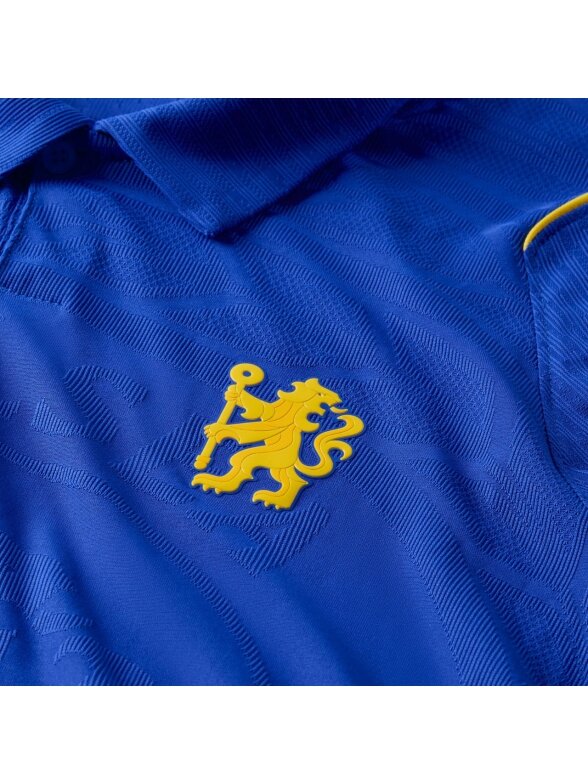 Nike Chelsea FC 2026/27 namų rungtynės, vyrų mėlynas džemperis II2749 453 7 Nike Chelsea FC 2026/27 namų rungtynės, vyrų mėlynas džemperis II2749 453 7