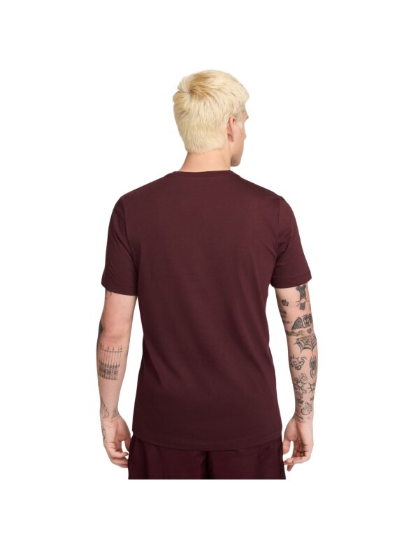 Nike vyriški marškinėliai Club Tee bordiniai AR4997 652 1