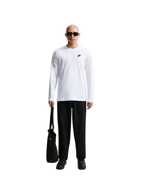Nike vyriški marškinėliai Club Tee LS, balti AR5193 100 7 Nike vyriški marškinėliai Club Tee LS, balti AR5193 100 7