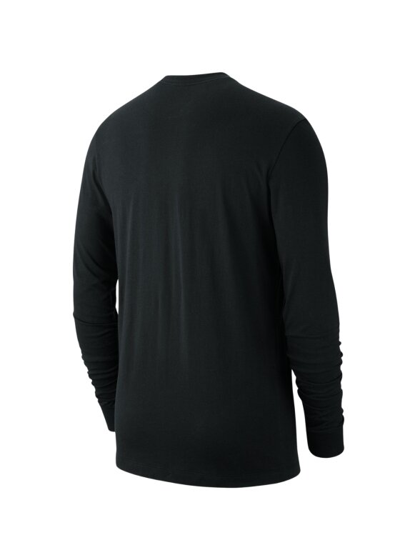 Nike vyriški marškinėliai Club Tee LS, juodi AR5193 010 2 Nike vyriški marškinėliai Club Tee LS, juodi AR5193 010 2