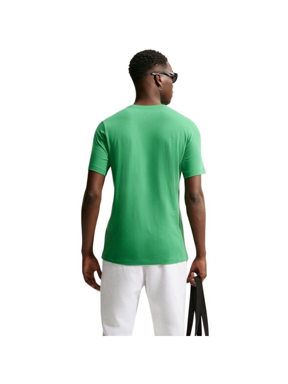 Vyriški marškinėliai Nike Club Tee žalia AR4997 306 1