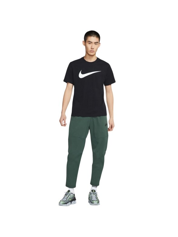Nike Nsw Tee Icon Swoosh vyriški marškinėliai juodi DC5094 010 3