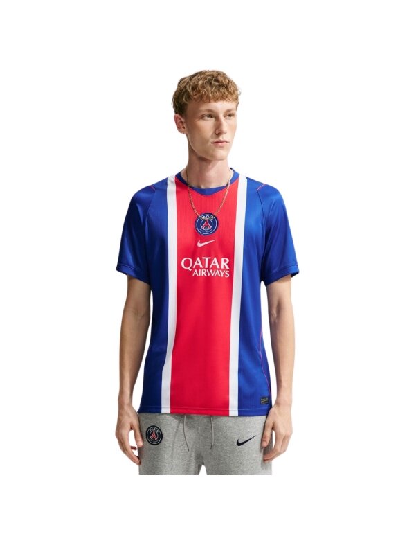 Nike Paris Saint-Germain 2026/27 Stadium Home vyrų megztinis mėlynai raudonas II1885 417 Nike Paris Saint-Germain 2026/27 Stadium Home vyrų megztinis mėlynai raudonas II1885 417