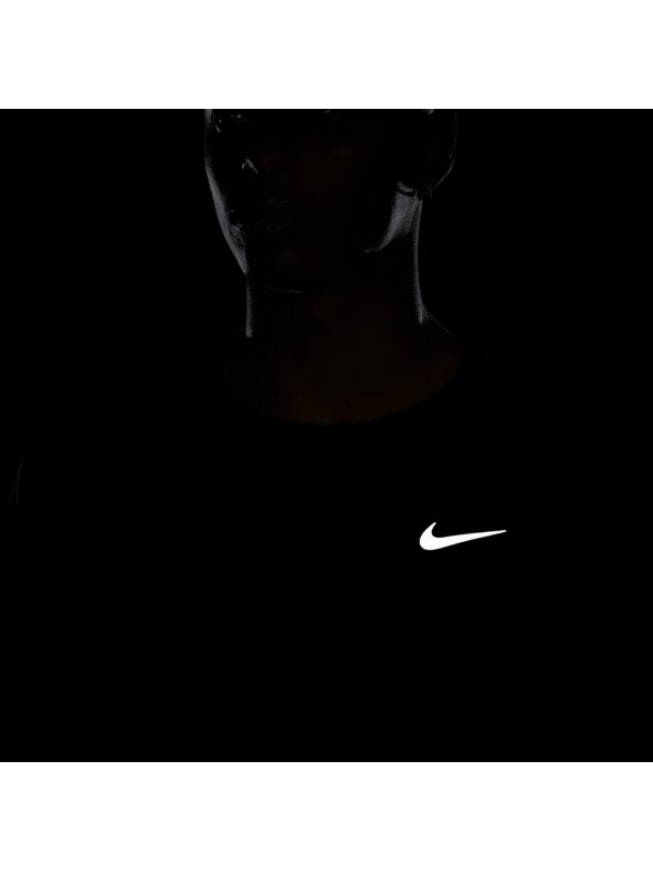 Nike Pro Dri-FIT Tight ilgomis rankovėmis vyriški marškinėliai juodi FB7070 010 4
