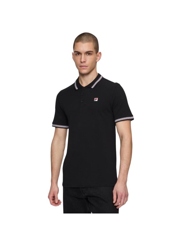 Fila Lubbeek vyriški polo marškiniai juodi FAM0898 80010 Fila Lubbeek vyriški polo marškiniai juodi FAM0898 80010