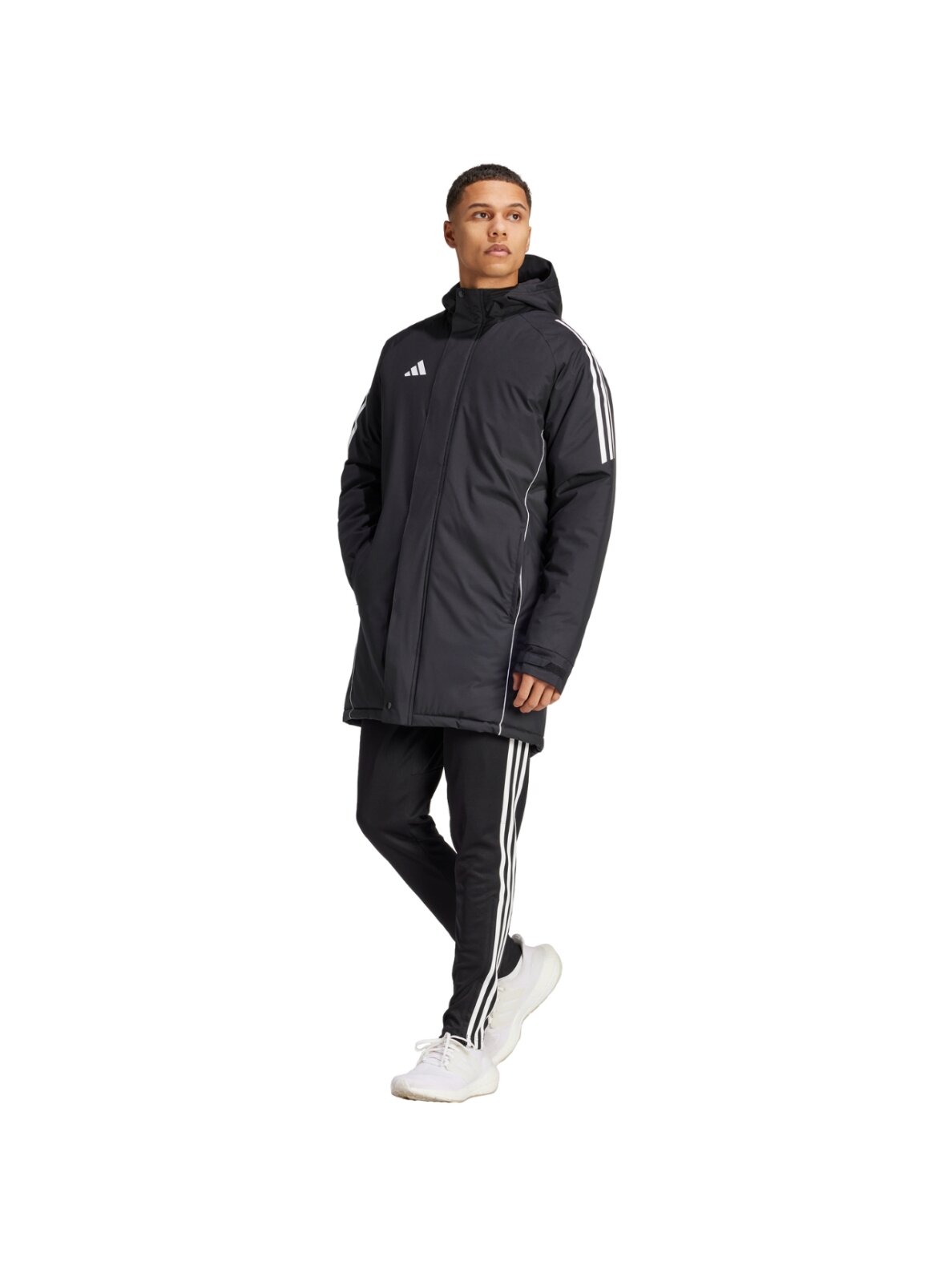 Vyriška Adidas Tiro 24 Stadium Parka striukė, juoda ir balta IJ7391 4 Vyriška Adidas Tiro 24 Stadium Parka striukė, juoda ir balta IJ7391 4