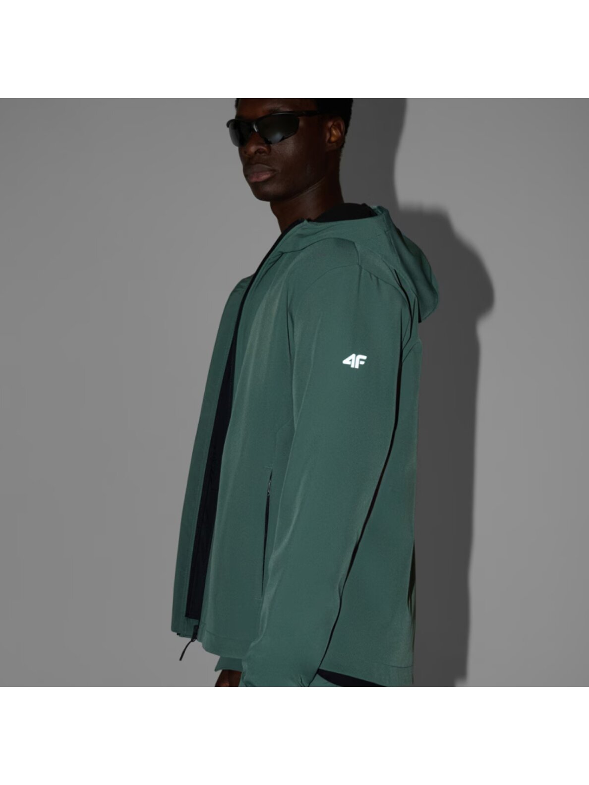 4F vyriška softshell striukė M362 tamsiai žalia 4FWAW25TSOFM362 40S 9