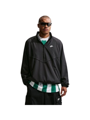 Nike Windrunner vyriška striukė juoda IF3390 010