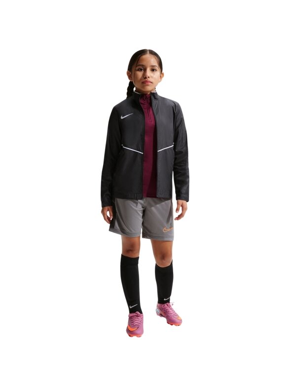Nike Park 26 Rain vaikiška striukė juoda HM7269 010 7 Nike Park 26 Rain vaikiška striukė juoda HM7269 010 7
