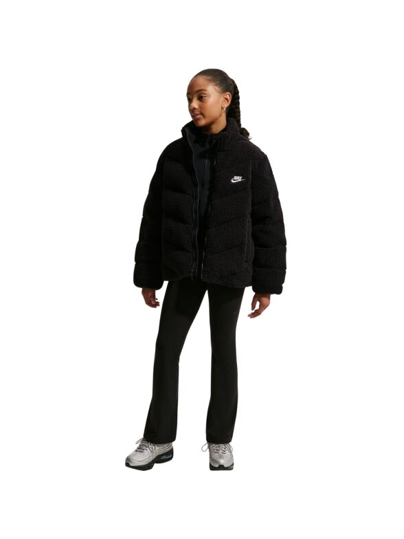 Nike striukė vaikams Sportswear juoda IM4506 010 8 Nike striukė vaikams Sportswear juoda IM4506 010 8