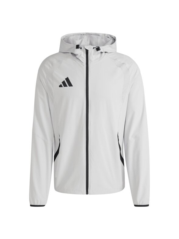 adidas Tiro 26 Travel Windbreaker vyriška striukė šviesiai pilka KD3336 1 adidas Tiro 26 Travel Windbreaker vyriška striukė šviesiai pilka KD3336 1