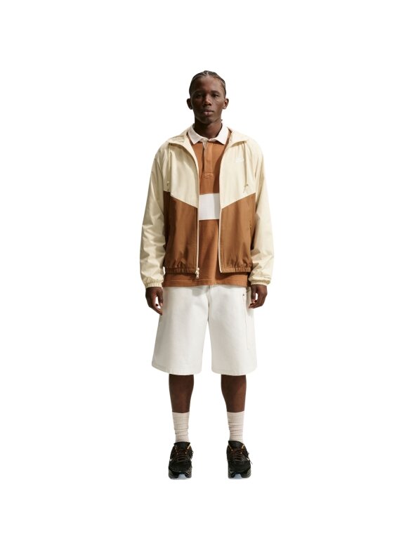 Nike Windrunner vyriška striukė smėlio ir rudos spalvos HV8369 230 5 Nike Windrunner vyriška striukė smėlio ir rudos spalvos HV8369 230 5