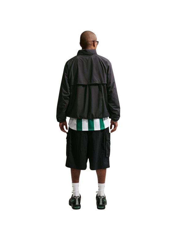 Nike Windrunner vyriška striukė juoda IF3390 010 9 Nike Windrunner vyriška striukė juoda IF3390 010 9