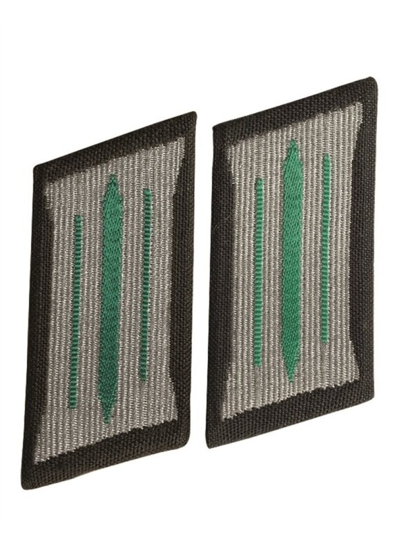 Mil-Tec Parduotas Rytų Vokietijos armijos apykaklės pleistras. 19420050, alyvžalia Mil-Tec Parduotas Rytų Vokietijos armijos apykaklės pleistras. 19420050, alyvžalia