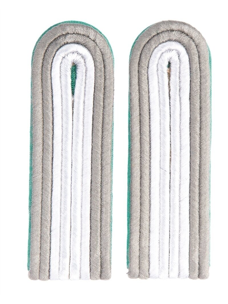 MIL-TEC East German Army Epaulets Fähnrich Piping 19415510 alyvžalia