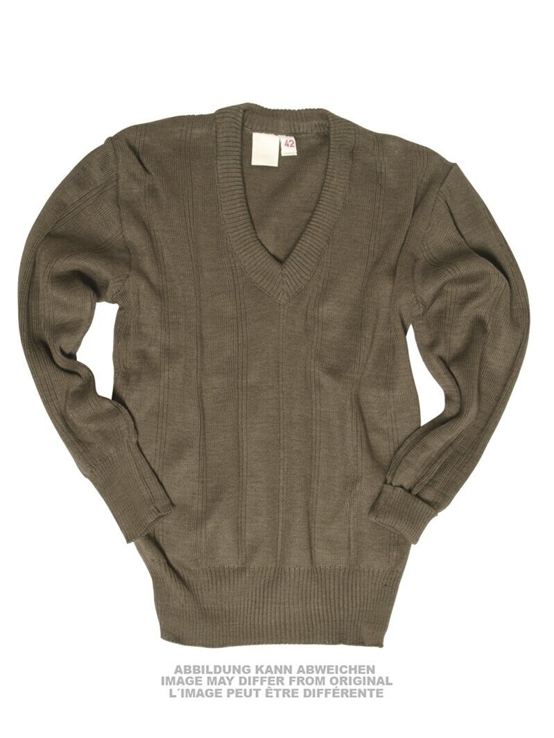 MIL-TEC East German V-neck Sweater Used alyvžalia MIL-TEC East German V-neck Sweater Used alyvžalia