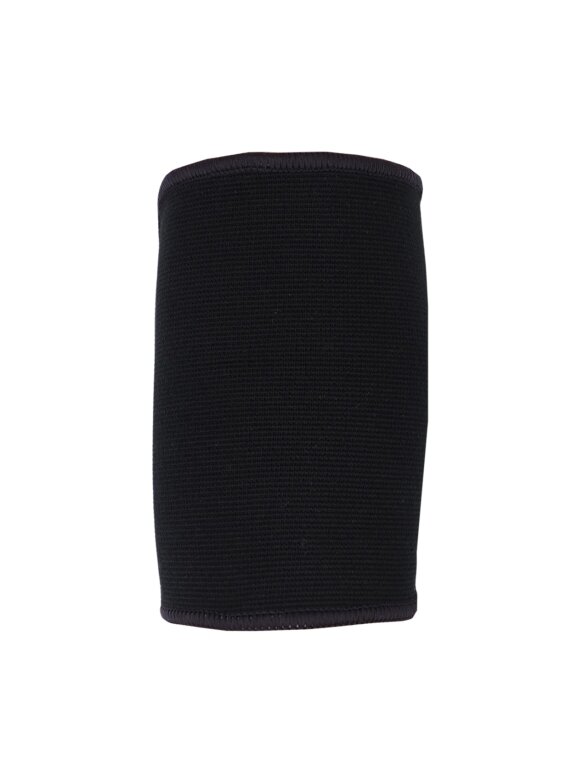 Nike Essential Knee Pads juodos tinklinio kelių apsaugos NVP06001 1 Nike Essential Knee Pads juodos tinklinio kelių apsaugos NVP06001 1