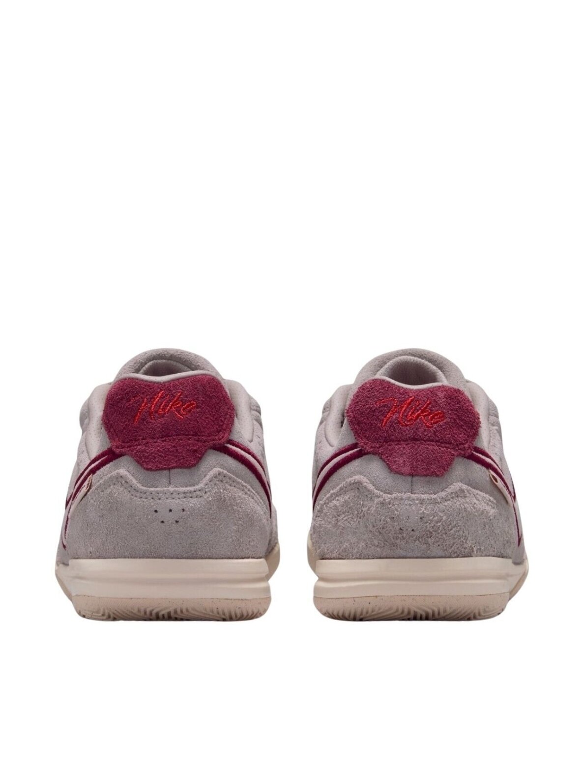 Nike Tiempo Streetgato vaikiški futbolo bateliai smėlio spalvos IO9608 216 8 Nike Tiempo Streetgato vaikiški futbolo bateliai smėlio spalvos IO9608 216 8