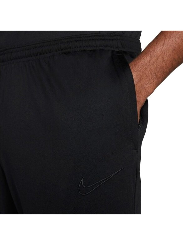 Nike Dri-FIT Academy vyriškos kelnės juodos CW6122 011 3 Nike Dri-FIT Academy vyriškos kelnės juodos CW6122 011 3