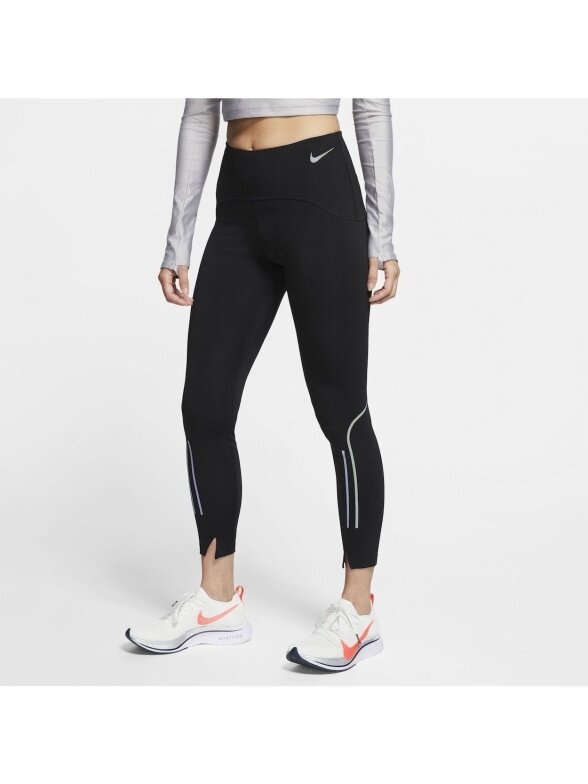 Nike leginsai moterims CJ7633-010 juodi Nike leginsai moterims CJ7633-010 juodi