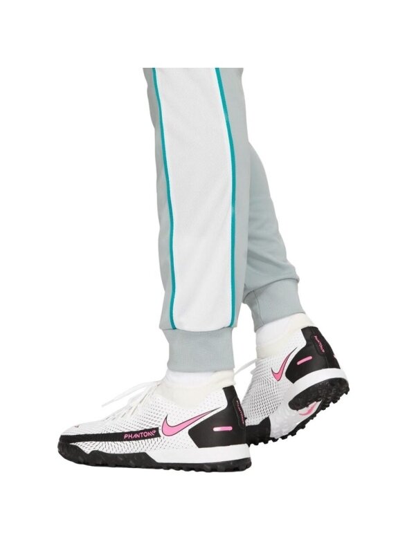 Nike NK Df Academy Trk Pants Kp Fp Jb vyriškos kelnės pilkos spalvos CZ0971 019 5 Nike NK Df Academy Trk Pants Kp Fp Jb vyriškos kelnės pilkos spalvos CZ0971 019 5