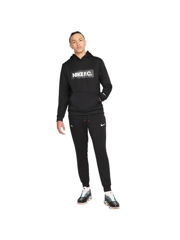 Nike NK DF FC Libero Hoodie vyriškas džemperis juodas DC9075 010 2 Nike NK DF FC Libero Hoodie vyriškas džemperis juodas DC9075 010 2