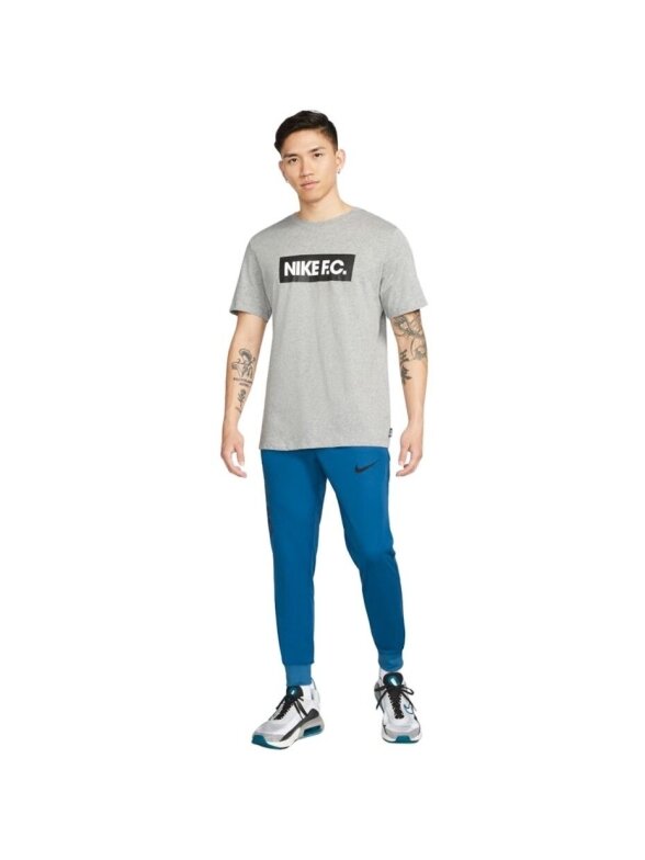 Nike NK Df FC Libero Pant K vyriškos kelnės mėlynos DC9016 407 2 Nike NK Df FC Libero Pant K vyriškos kelnės mėlynos DC9016 407 2