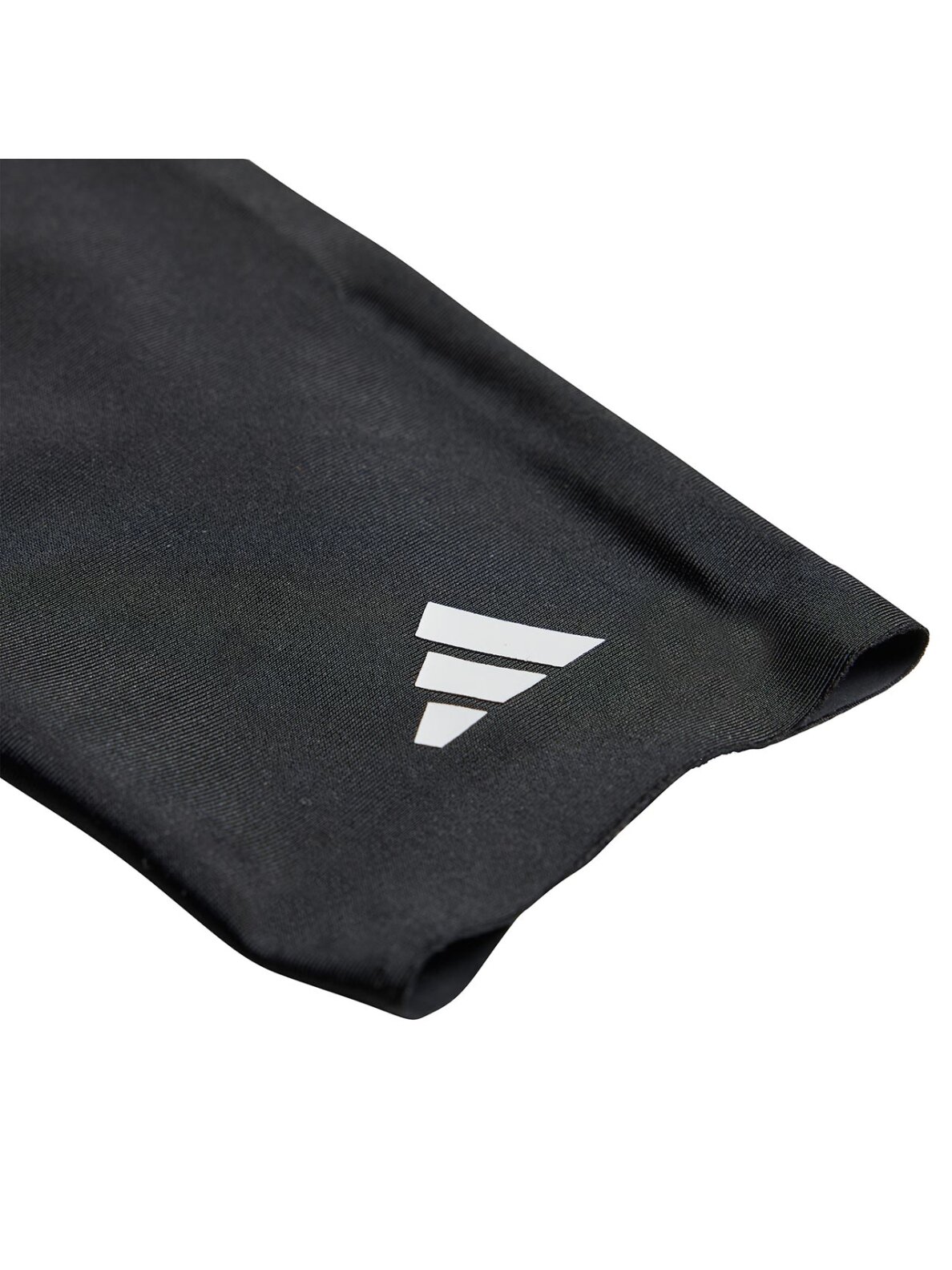 Adidas Tiro Competition futbolo blauzdų apsaugos juodos spalvos IP3999 1