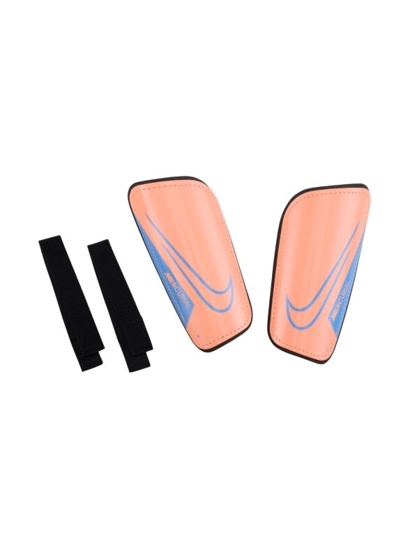 Nike Mercurial Hardshell futbolo blauzdų apsaugos vaikams, oranžinė DN3614 852 Nike Mercurial Hardshell futbolo blauzdų apsaugos vaikams, oranžinė DN3614 852